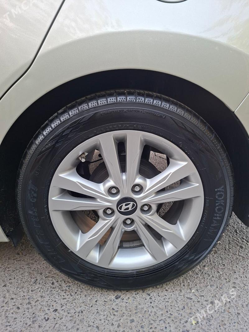 Hyundai Elantra 2017 - 185 000 TMT - Aşgabat - img 7
