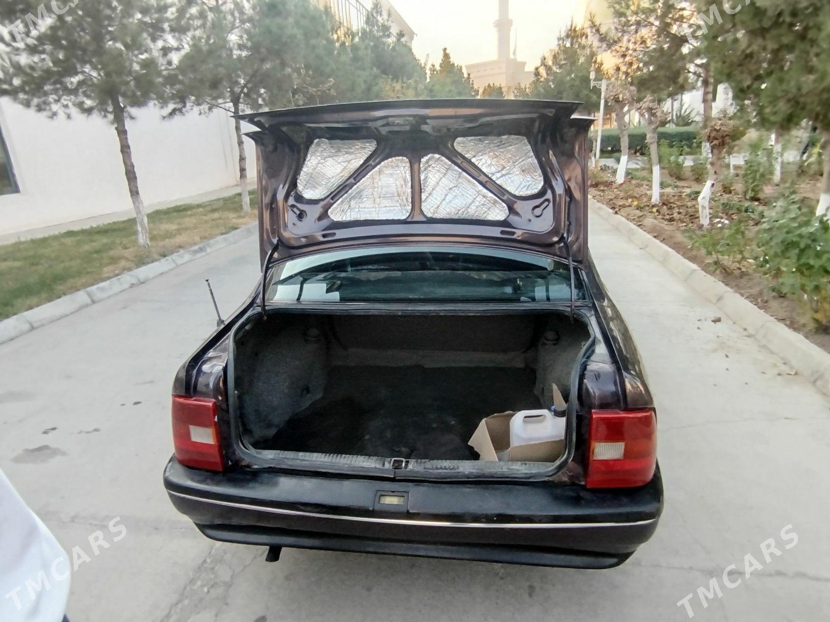 Opel Vectra 1992 - 37 000 TMT - Мары - img 2