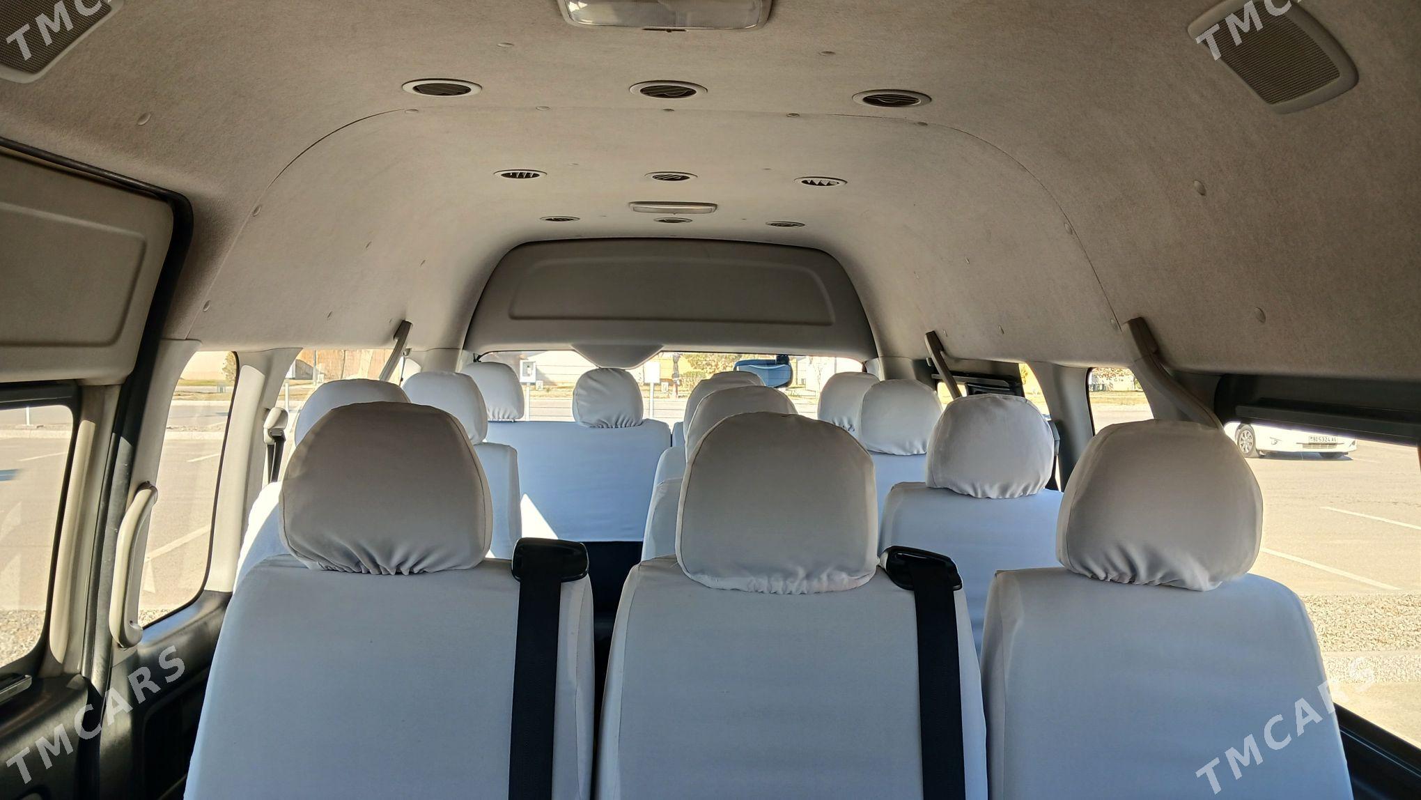 Toyota Hiace 2016 - 520 000 TMT - Гёкдепе - img 1