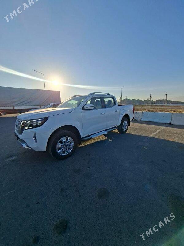 Nissan Navara 2024 - 439 000 TMT - Ашхабад - img 3