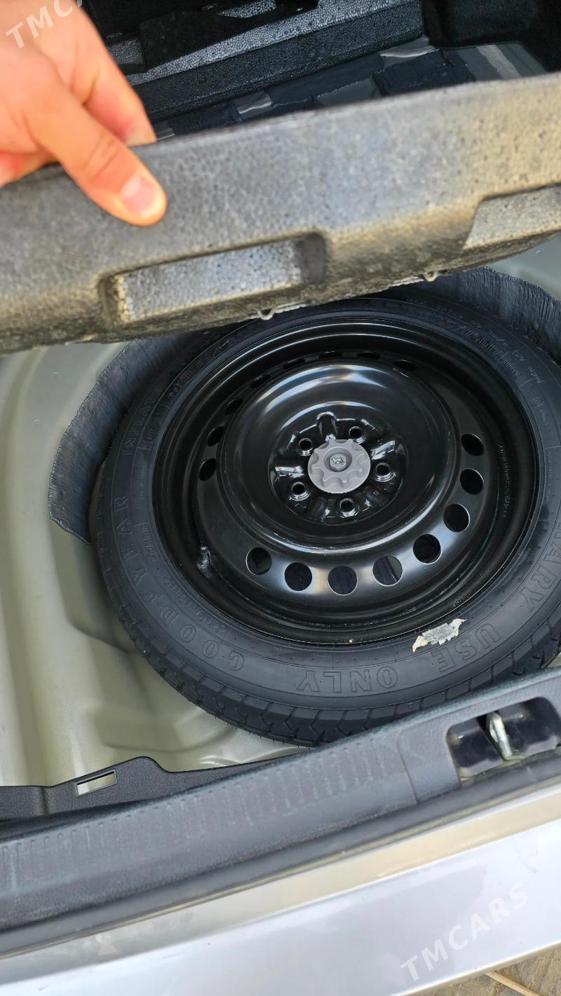 Toyota Camry 2021 - 350 000 TMT - Байрамали - img 5