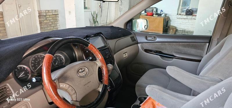 Toyota Sienna 2005 - 245 000 TMT - Ёлётен - img 6