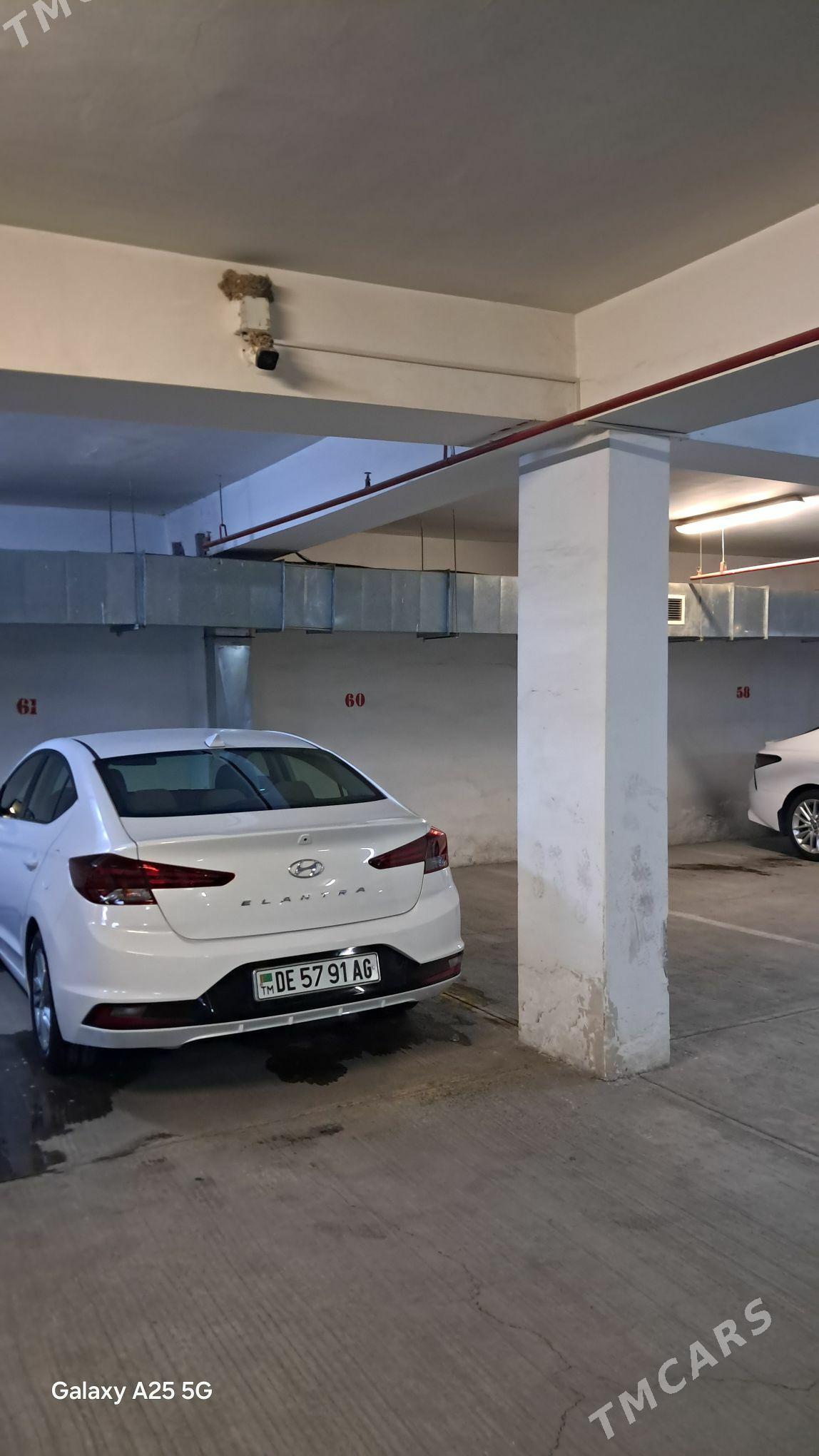 Hyundai Elantra 2020 - 235 000 TMT - Ашхабад - img 9