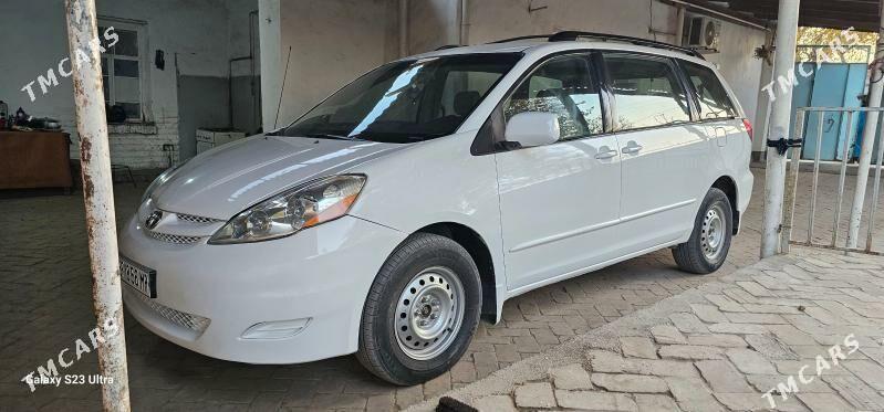 Toyota Sienna 2005 - 245 000 TMT - Ёлётен - img 3