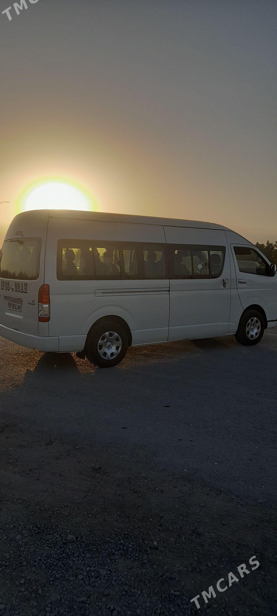 Toyota Hiace 2013 - 430 000 TMT - Гёкдепе - img 5