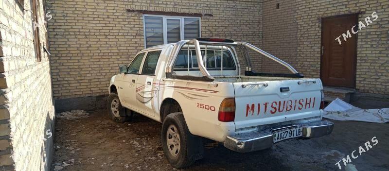 Mitsubishi L200 2002 - 60 000 TMT - Чарджоу - img 4