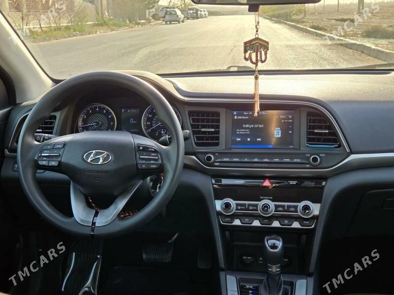 Hyundai Elantra 2020 - 215 000 TMT - Херрикгала - img 5