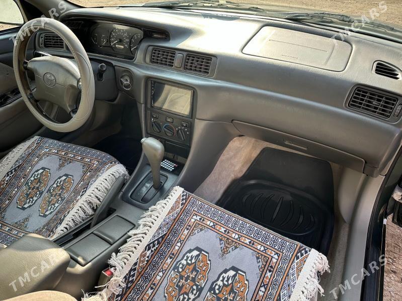 Toyota Camry 2000 - 140 000 TMT - Дянев - img 4