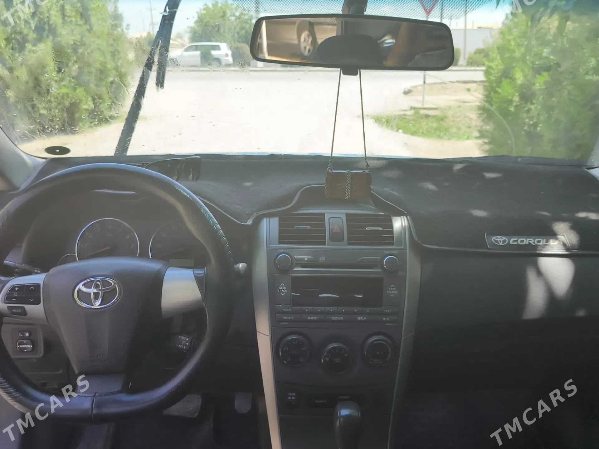 Toyota Corolla 2012 - 182 000 TMT - Дашогуз - img 4