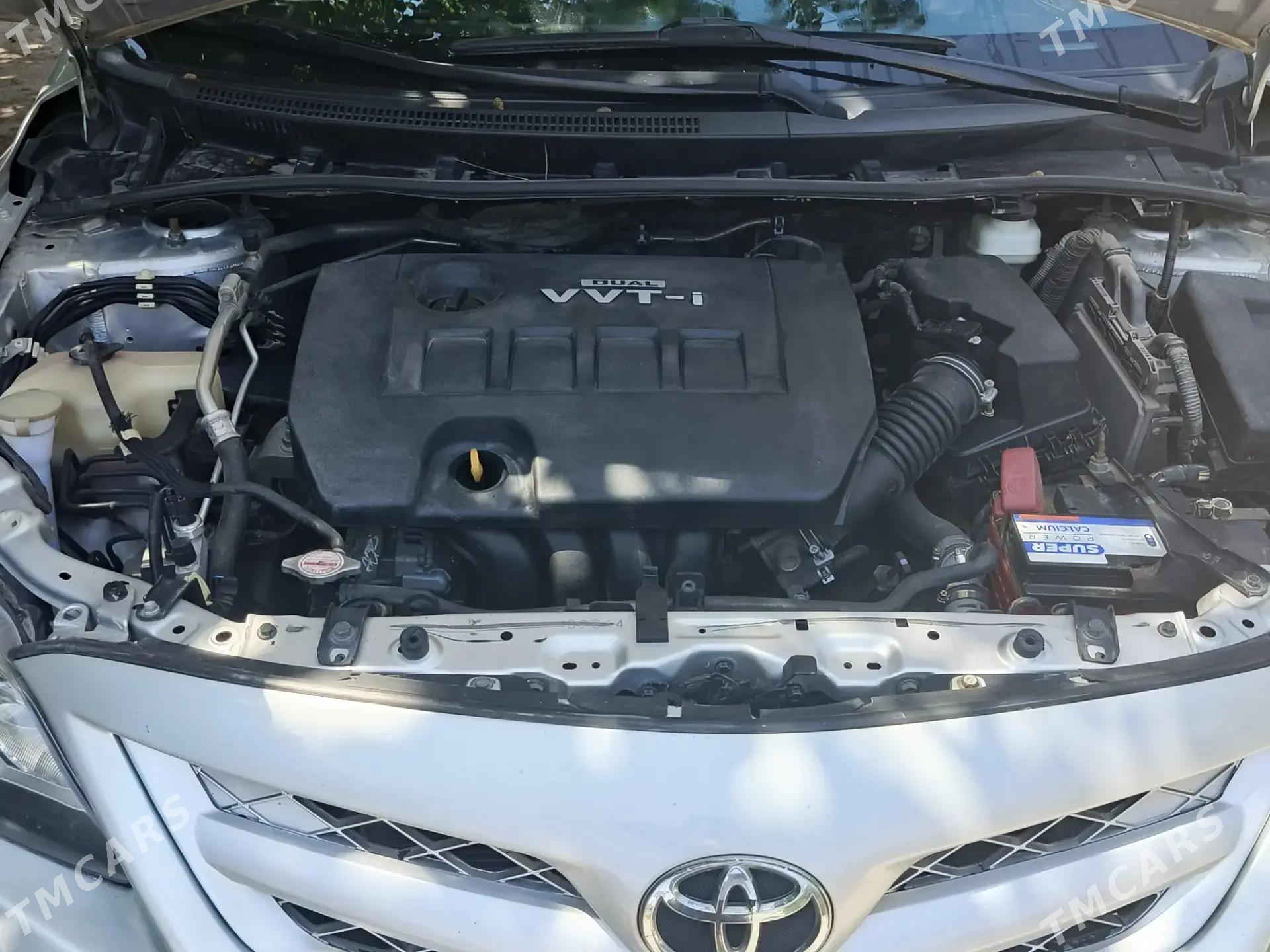 Toyota Corolla 2012 - 182 000 TMT - Дашогуз - img 5