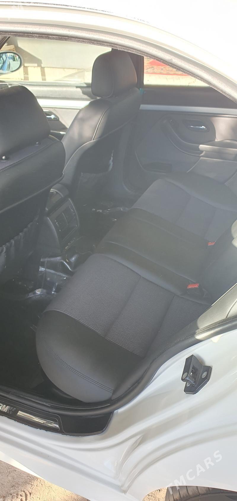 BMW E39 2000 - 130 000 TMT - Garadamak - img 5