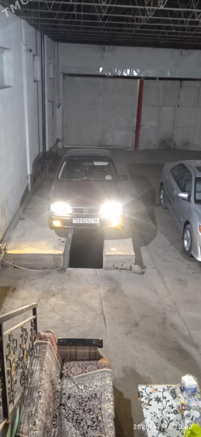 Opel Vectra 1991 - 40 000 TMT - Mary - img 8