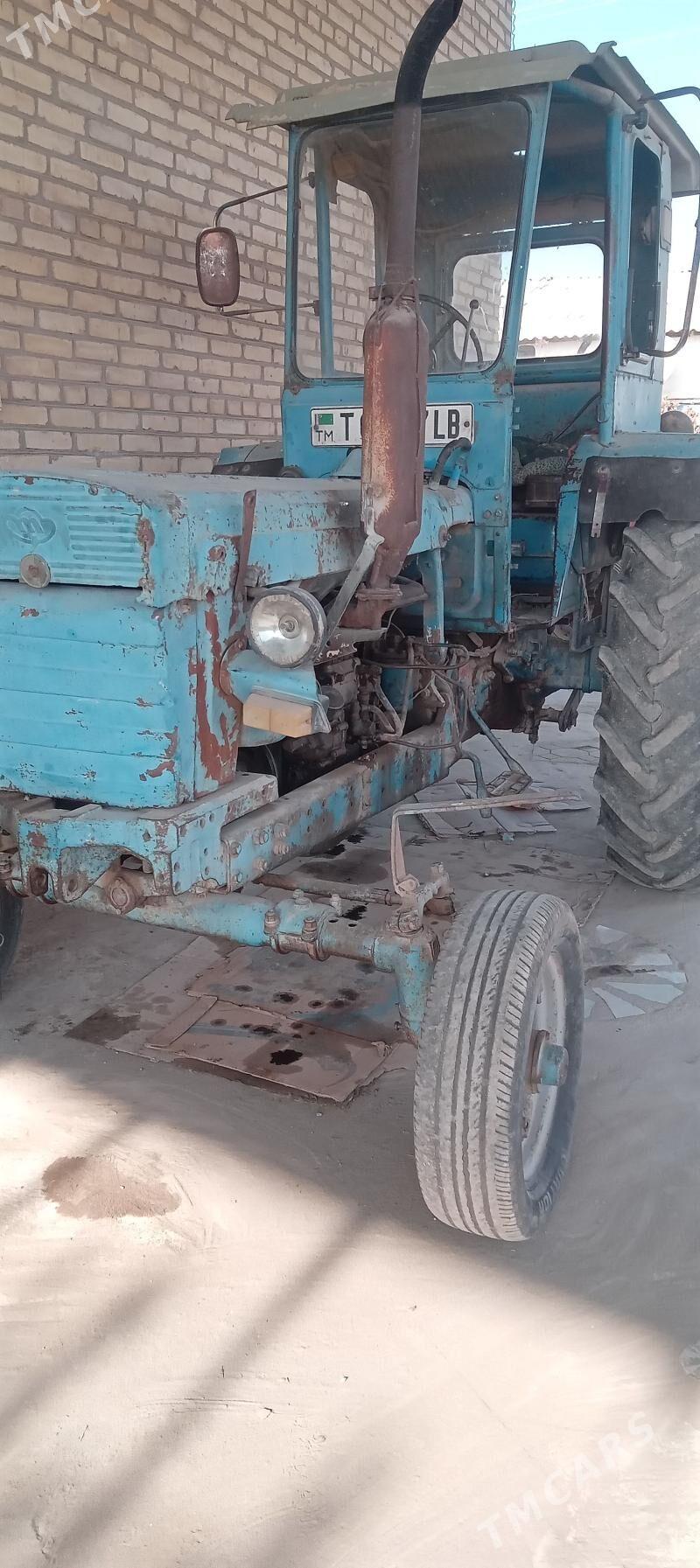 MTZ T-28 1993 - 11 000 TMT - Dänew - img 1