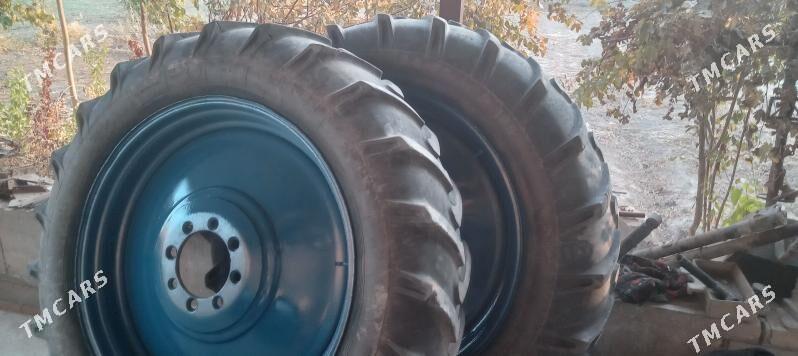 MTZ T-28 1993 - 11 000 TMT - Dänew - img 3