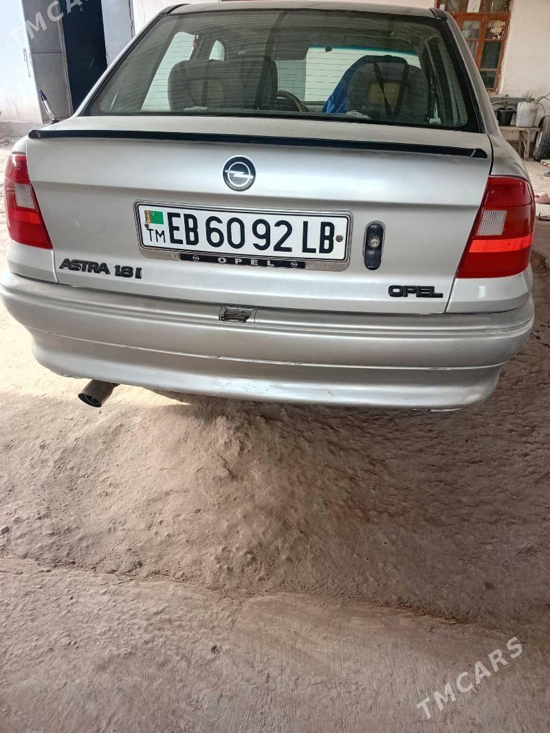 Opel Astra 1992 - 40 000 TMT - Дянев - img 5