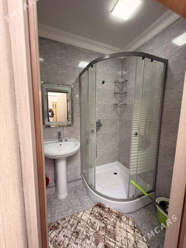 Arenda jay - Гаудан "В" - img 1