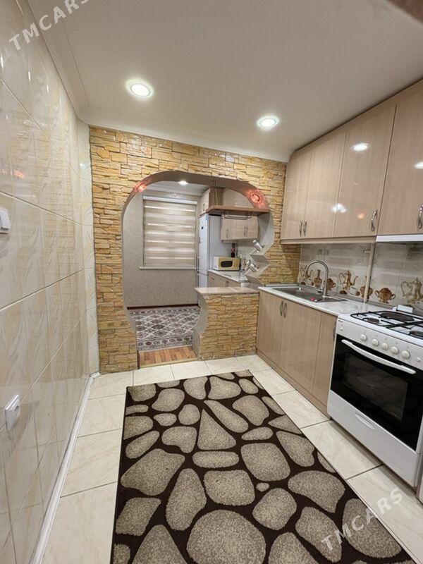 Arenda jay - Гаудан "В" - img 2