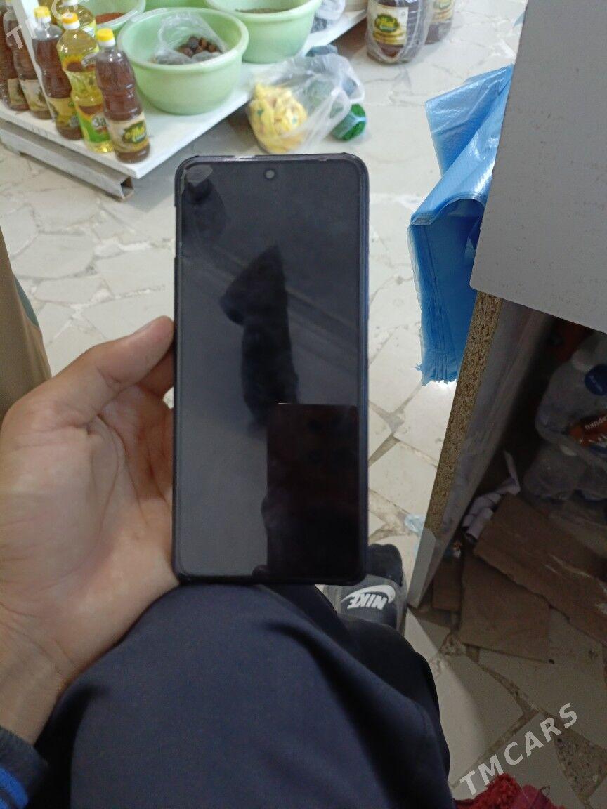 İNFİNİX HOT 40 8+8/256 - Bäherden - img 2