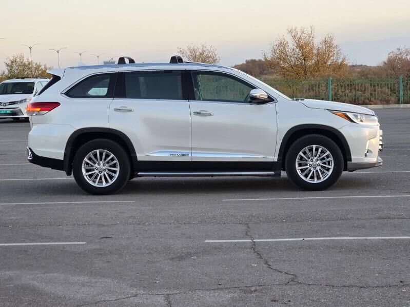 Toyota Highlander 2019 - 425 000 TMT - Aşgabat - img 9