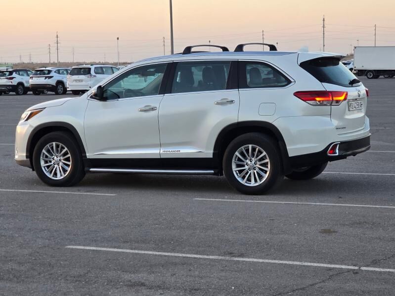 Toyota Highlander 2019 - 425 000 TMT - Aşgabat - img 6