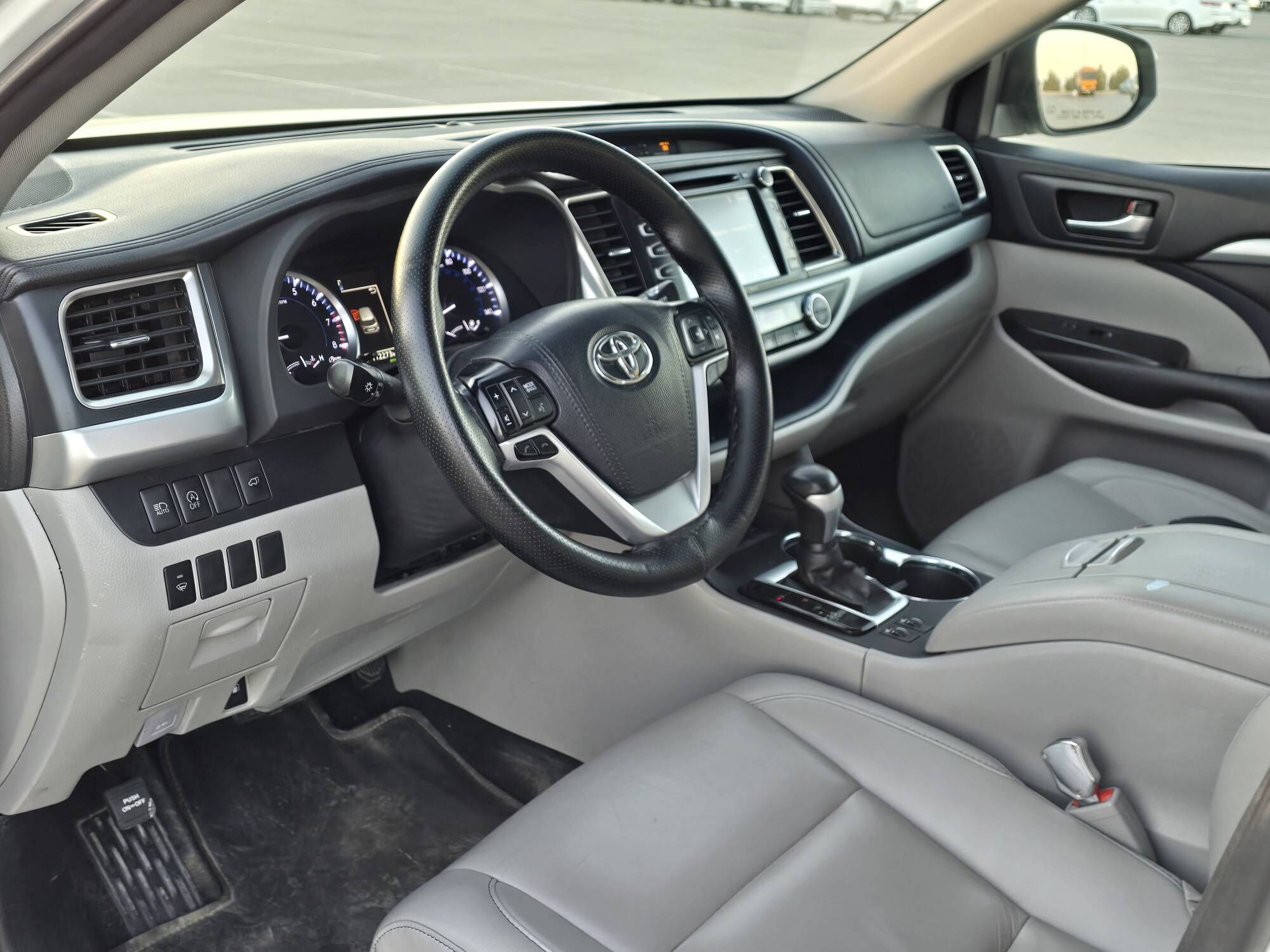 Toyota Highlander 2019 - 425 000 TMT - Aşgabat - img 5