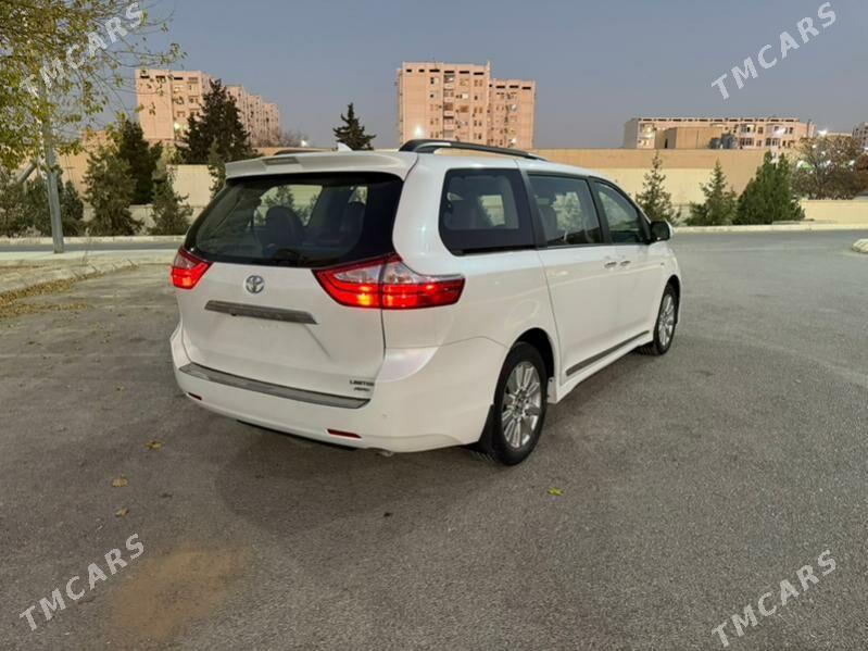 Toyota Sienna 2019 - 570 000 TMT - Ашхабад - img 4