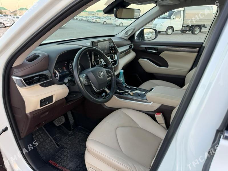 Toyota Highlander 2021 - 540 000 TMT - Ашхабад - img 4