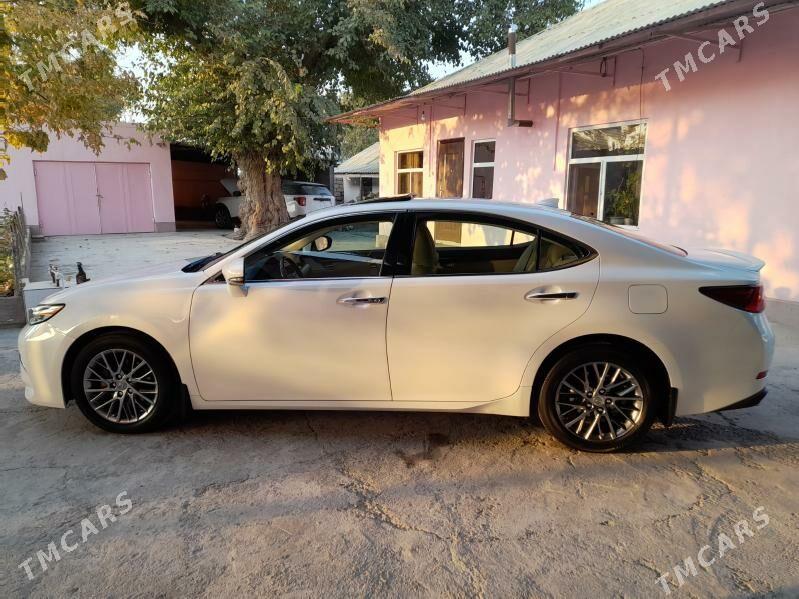 Lexus ES 350 2016 - 370 000 TMT - Кëши - img 9