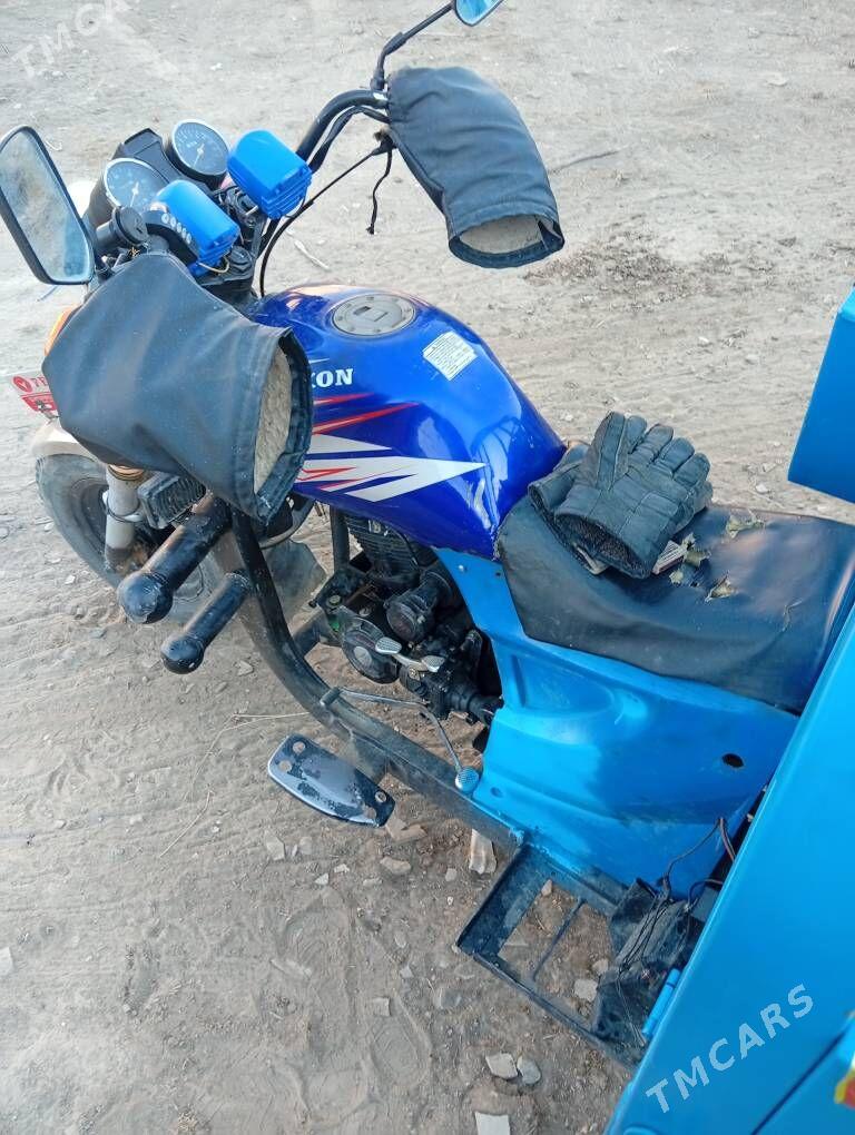 Fekon FK150-8G 2016 - 18 000 TMT - Magtymguly - img 4