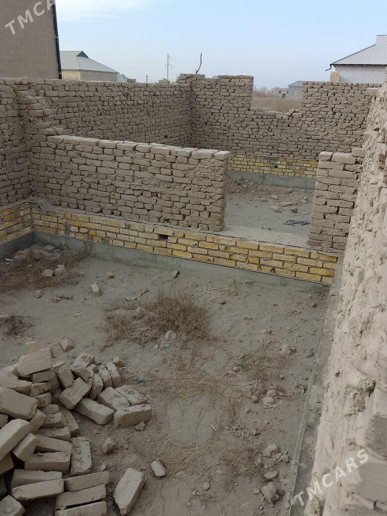 Satlyk jaý - Гурбансолтан Едже - img 3