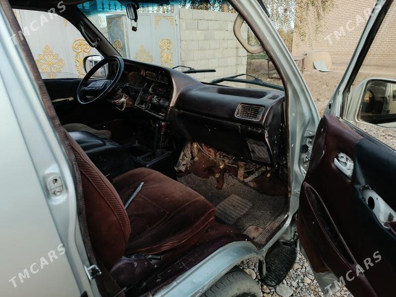 Toyota Hiace 1992 - 65 000 TMT - Mary - img 7