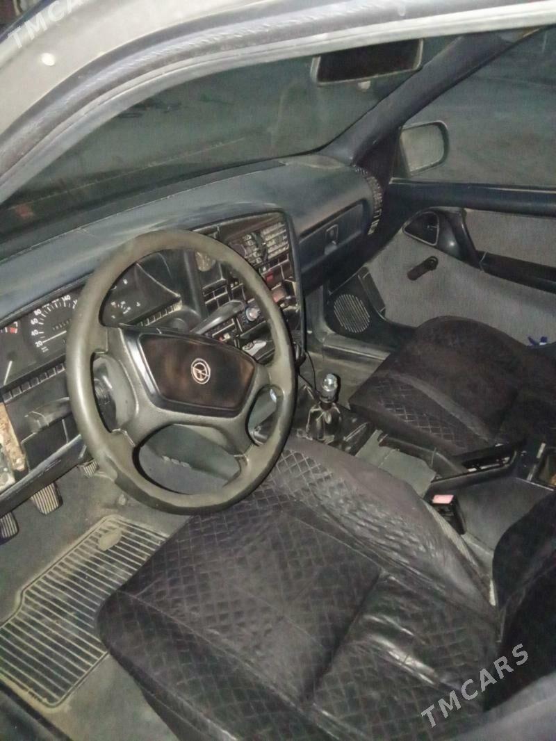 Opel Omega 1988 - 16 000 TMT - Дарганата - img 5