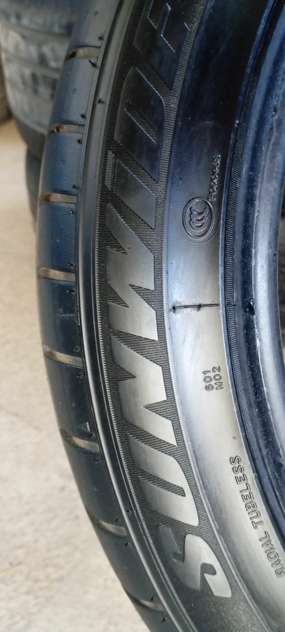 235 45 18 1 200 TMT - Bedew - img 7