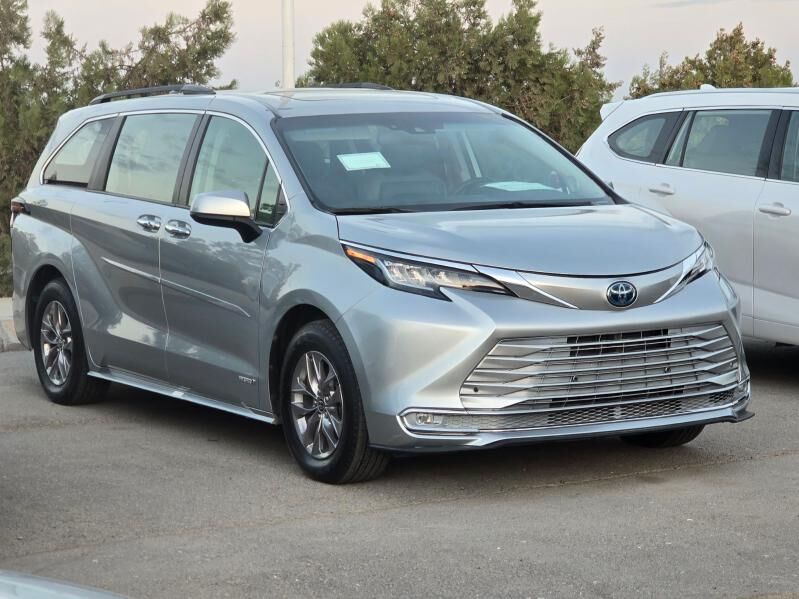 Toyota Sienna 2021 - 505 000 TMT - "Алтын Асыр" Гундогар базары ( Толкучка) - img 3