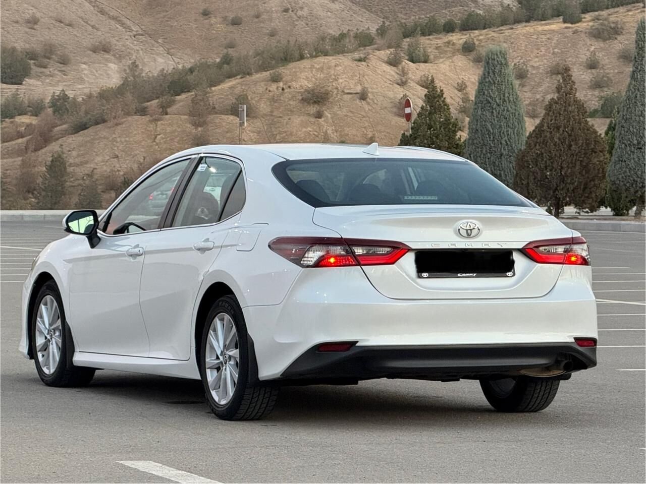 Toyota Camry 2022 - 305 000 TMT - Ашхабад - img 3