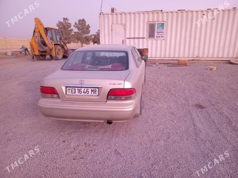 Toyota Avalon 1996 - 130 000 TMT - Бахарден - img 3