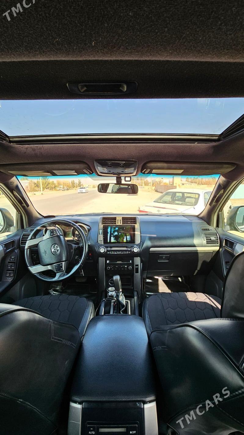 Toyota Land Cruiser Prado 2015 - 520 000 TMT - Керки - img 7