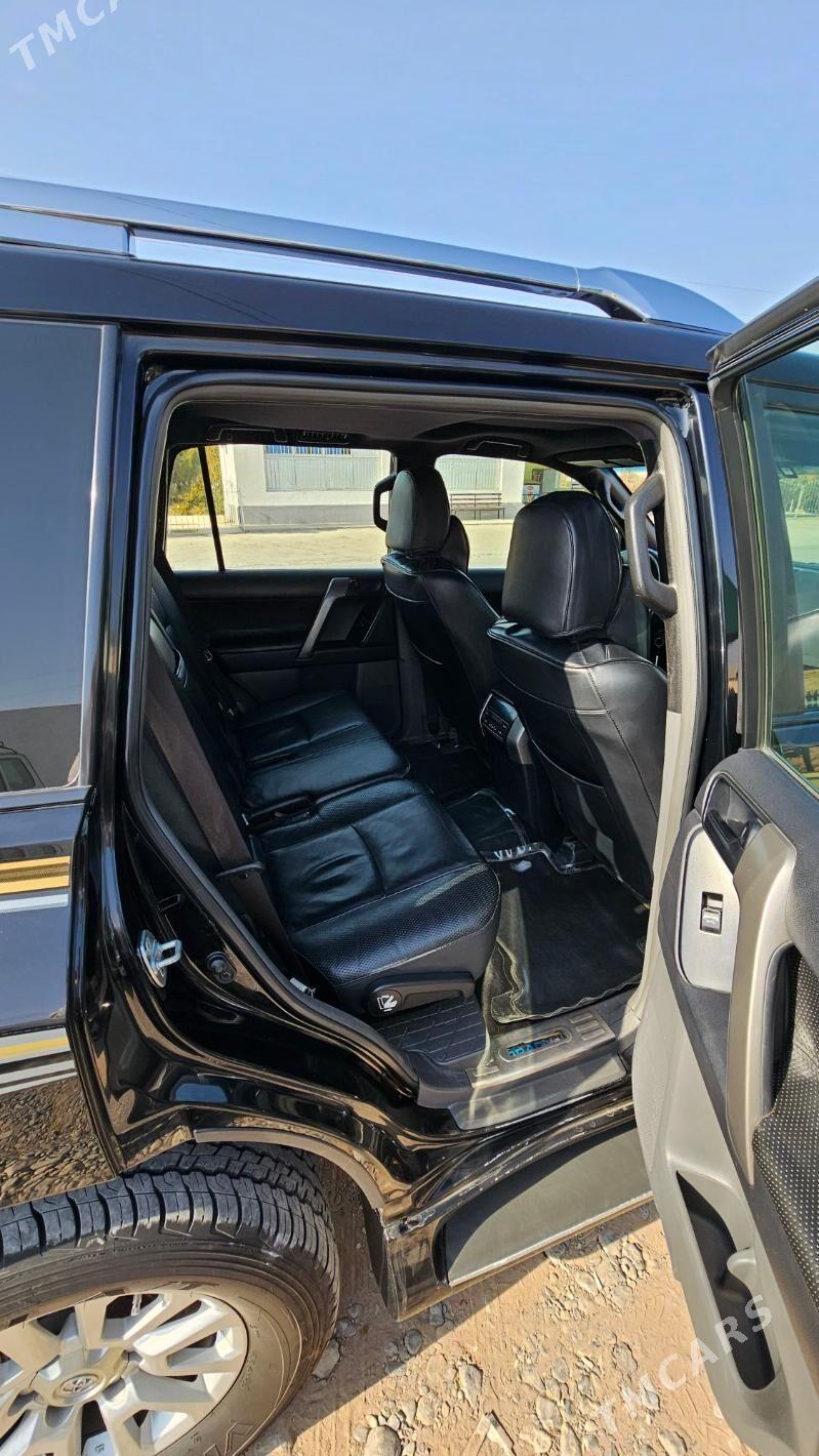 Toyota Land Cruiser Prado 2015 - 520 000 TMT - Керки - img 6