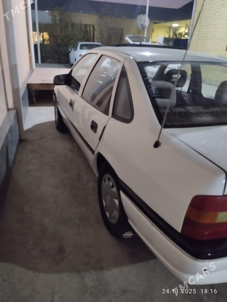 Opel Vectra 1992 - 38 000 TMT - Mary - img 1