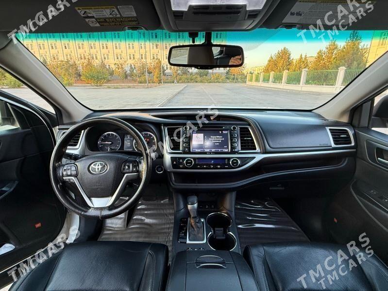Toyota Highlander 2016 - 400 000 TMT - Гурбансолтан Едже - img 3