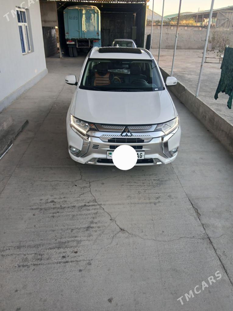 Mitsubishi Outlander 2022 - 295 000 TMT - Köşi - img 2