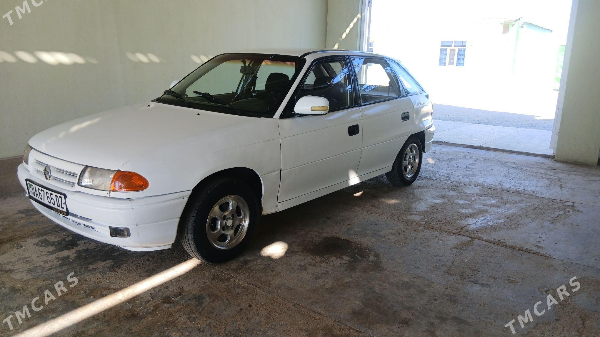Opel Astra 1992 - 22 000 TMT - Яшлык - img 5
