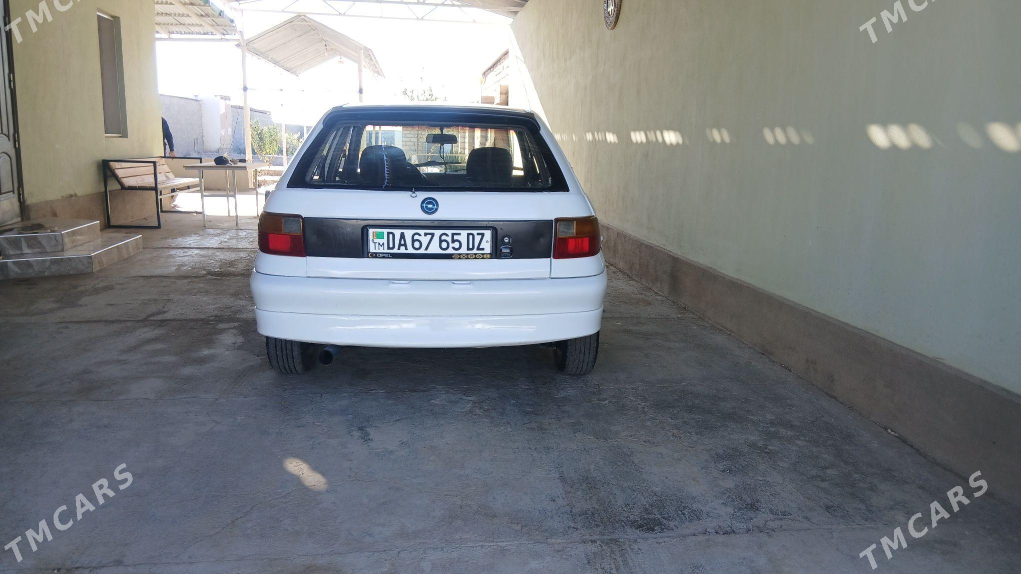 Opel Astra 1992 - 22 000 TMT - Яшлык - img 4