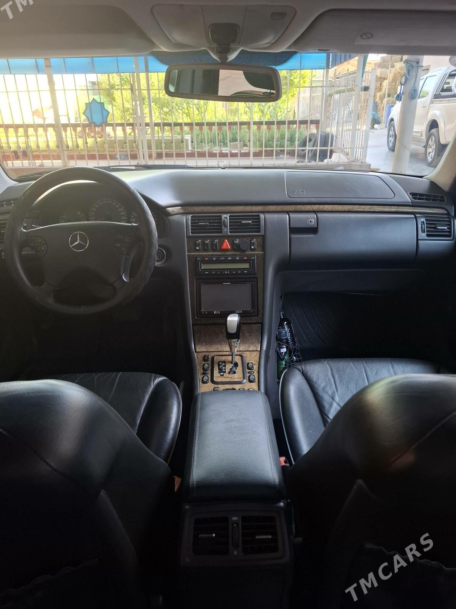 Mercedes-Benz E430 2001 - 170 000 TMT - Ak bugdaý etraby - img 6