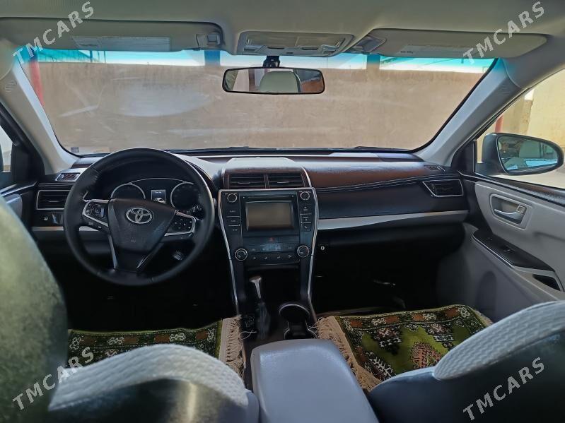 Toyota Camry 2015 - 270 000 TMT - Гумдаг - img 2
