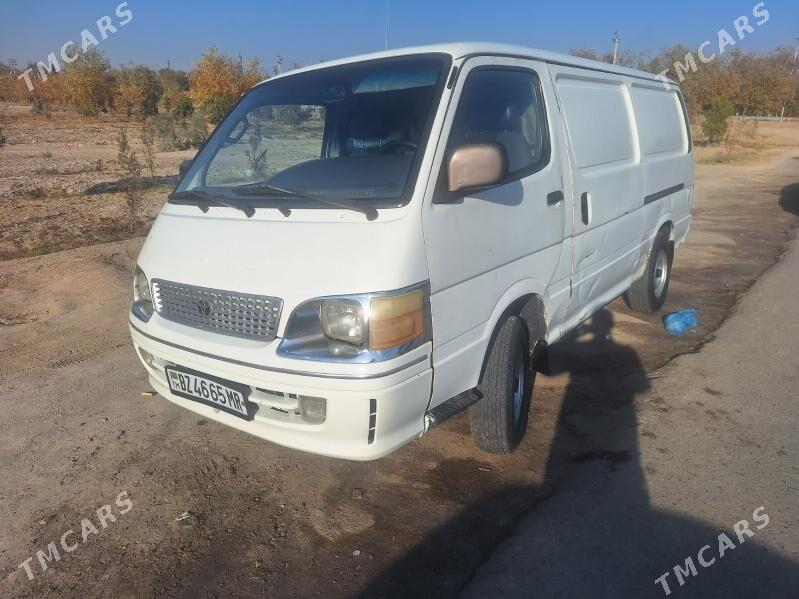 Toyota Hiace 2004 - 140 000 TMT - Байрамали - img 4