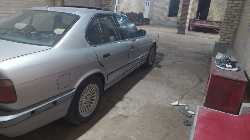 BMW 520 1989 - 38 000 TMT - Фарап - img 2