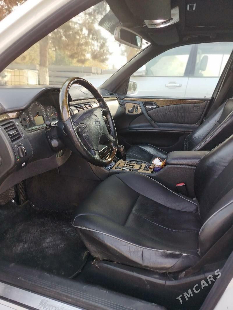 Mercedes-Benz E430 2000 - 110 000 TMT - Aşgabat - img 8
