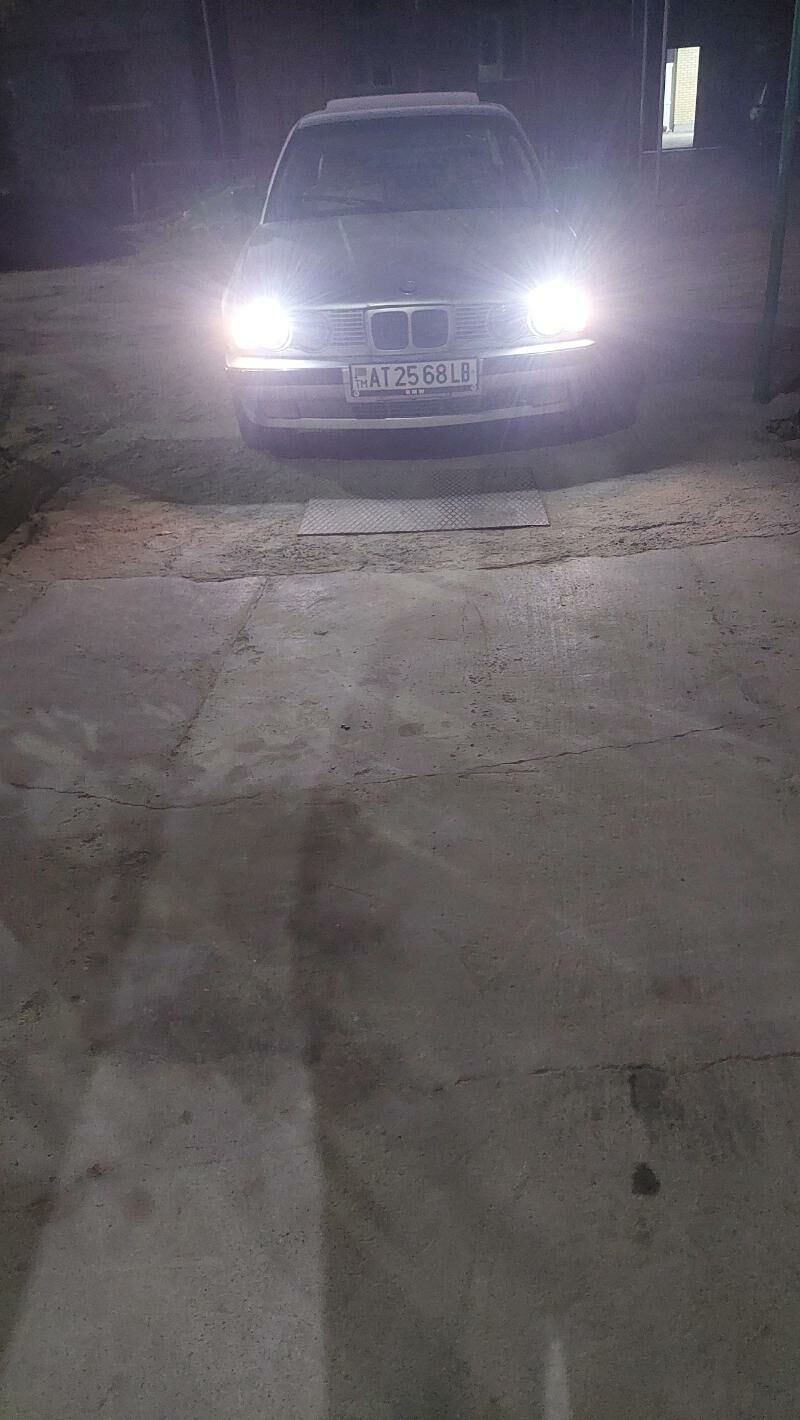 BMW 520 1989 - 38 000 TMT - Фарап - img 7