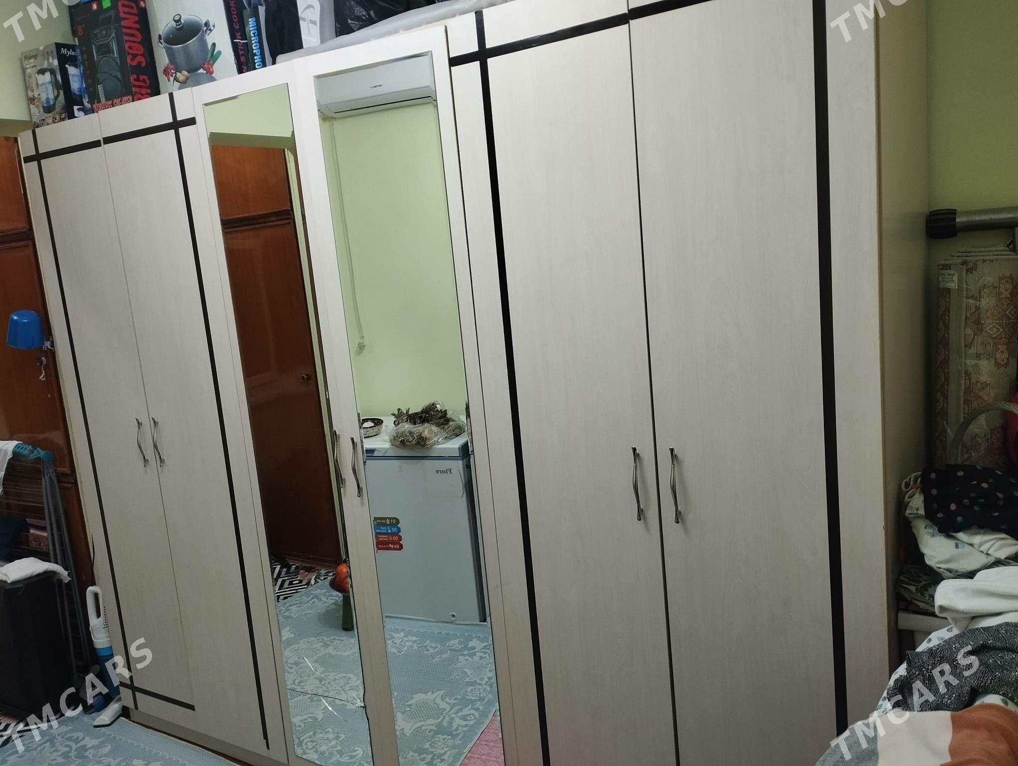 garnitur - Гаудан "В" - img 2